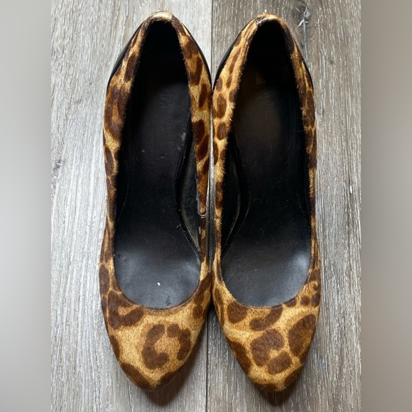 iNC Women’s Cheetah Pump Heels Size 6.5 Medium Real Fur Dyed - Picture 1 of 16